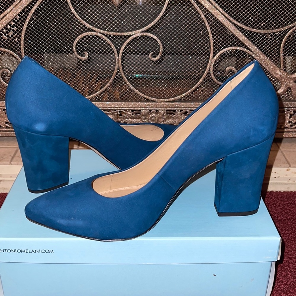 Brand New Antonio Melani